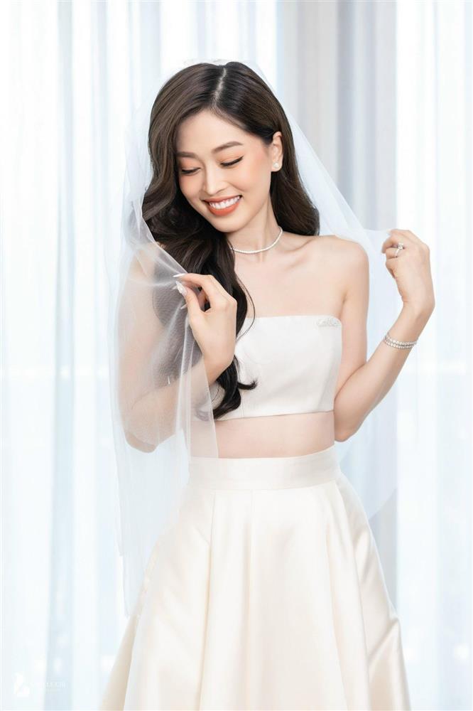 Bình An bênh Phương Nga chằm chặp khi váy cưới croptop bị chê-3