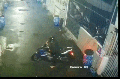 Hai thanh niên đi ăn trộm nhưng không quên tấu hài-2