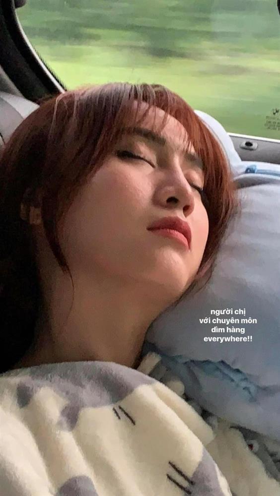 Ninh Dương Lan Ngọc mất vẻ ngọc nữ qua góc máy chị em-10