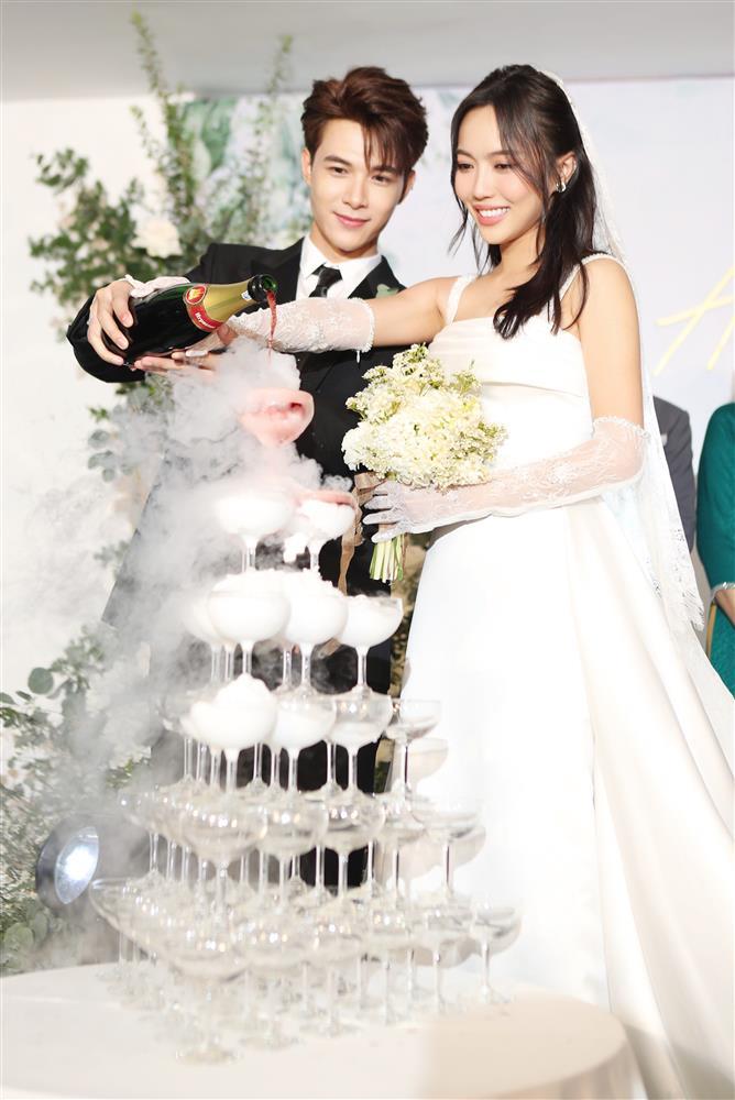 Anh Tú hướng dẫn Diệu Nhi tạo dáng, tưởng đâu mentor The Face-5