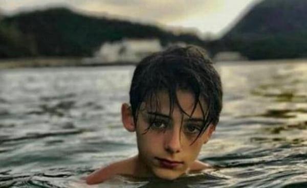 Điều gì đã xảy ra với cậu bé từng được công nhận là đẹp trai nhất thế giới?-3