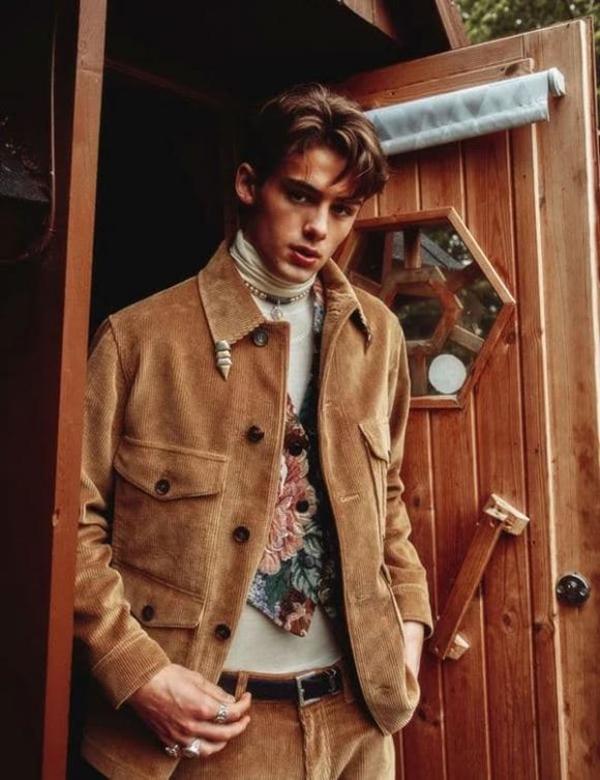 Điều gì đã xảy ra với cậu bé từng được công nhận là đẹp trai nhất thế giới?-8