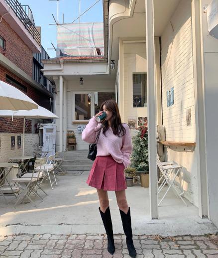 Mix đồ với boots cao cổ sang xịn cho ngày lạnh-2