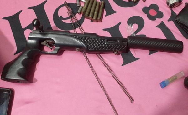 Chạm mặt các trùm buôn hàng nóng ở miền Tây, lộ kho lớn súng ống-4