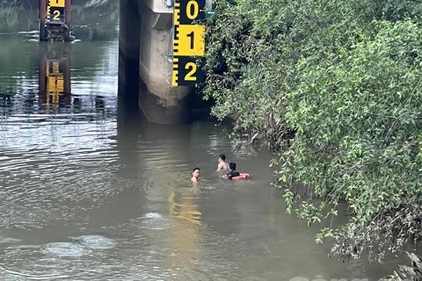 Bé gái 2 tuổi mất tích lúc rạng sáng ở TP.Thủ Đức-2