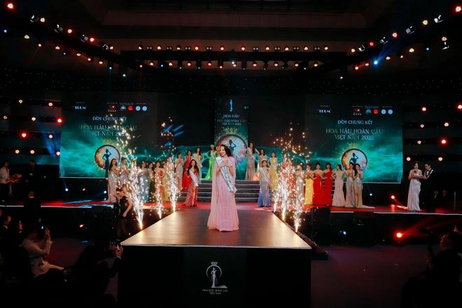 Tranh luận một đêm có thêm hai tân hoa hậu ở Việt Nam-2