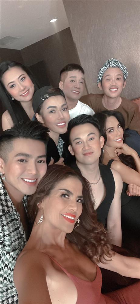 Tin showbiz Việt ngày 23/10: Cát Tường sợ đột quỵ sau khi tắm đêm-3