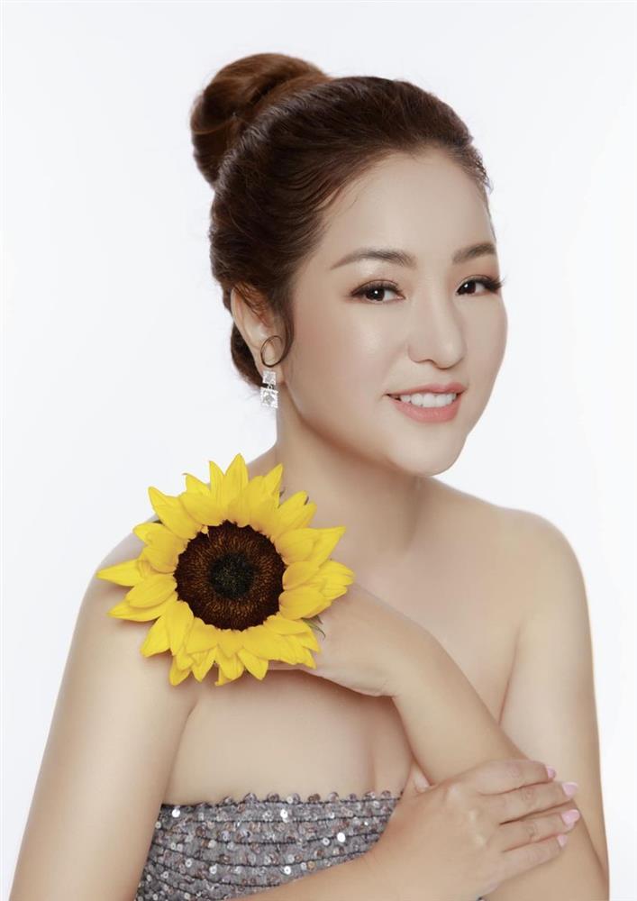 Tin showbiz Việt ngày 23/10: Cát Tường sợ đột quỵ sau khi tắm đêm-8