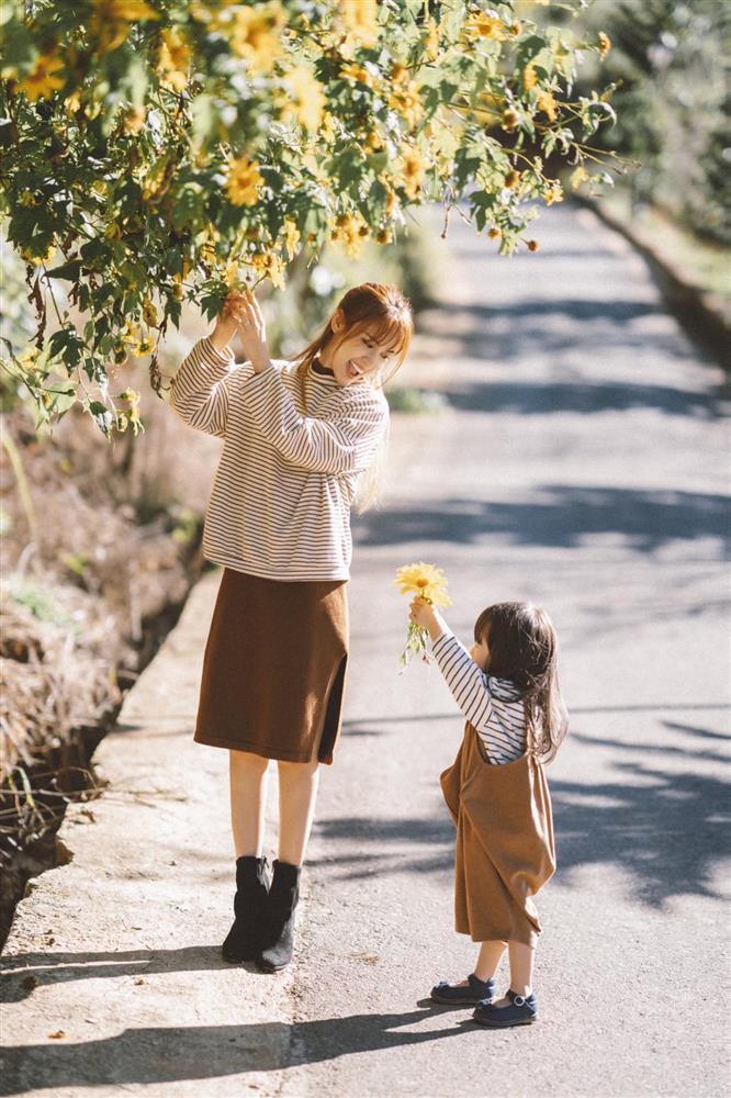 Tin showbiz Việt ngày 23/10: Cát Tường sợ đột quỵ sau khi tắm đêm-10