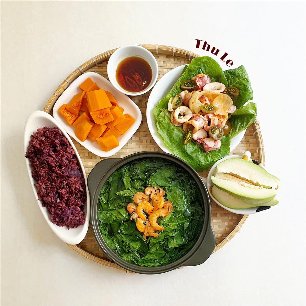 Loạt mâm cơm nhìn là thèm của vợ 9x nổi tiếng nấu ăn vụng-15