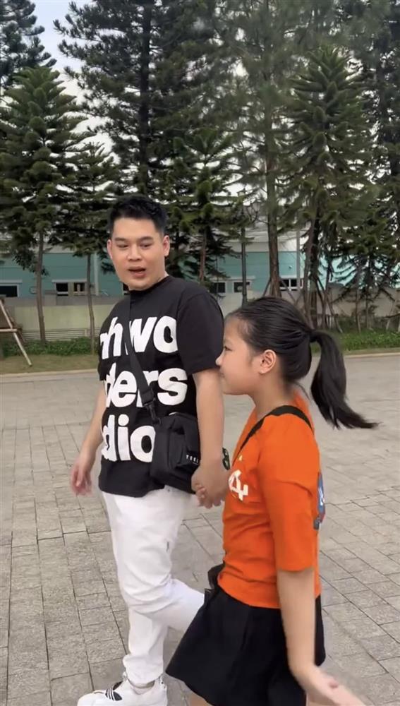 Long Chun hiếm hoi khoe em gái khác mẹ-8