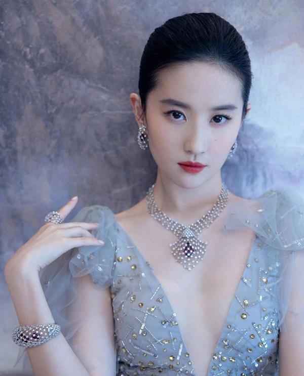 Nhiều diễn viên Hoa ngữ bị chê đài từ-5