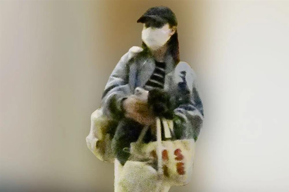 Idol nghìn năm có một bị chụp ảnh qua đêm ở nhà bạn trai tin đồn-2