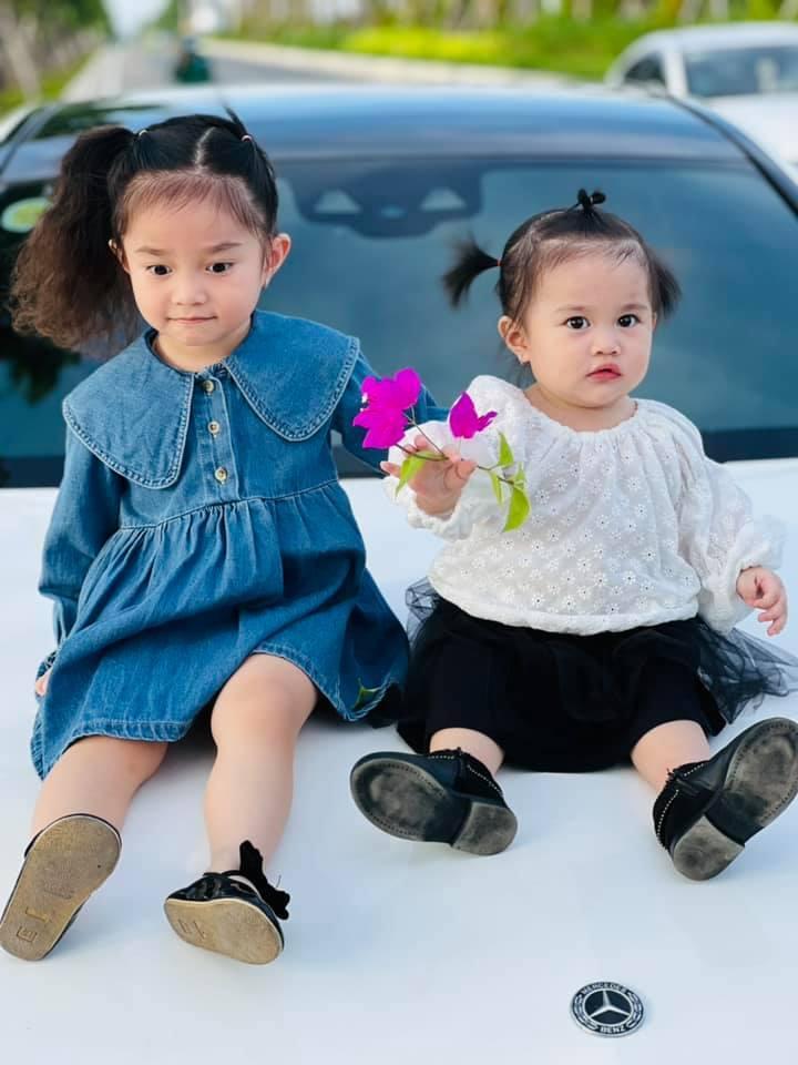 Quý tử Lê Dương Bảo Lâm đeo vàng nặng tay dù mới 2 tháng tuổi-10