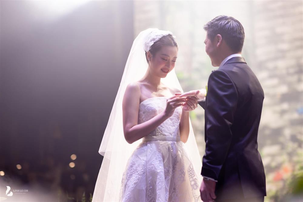 Bắt lỗi thực đơn cưới Đỗ Mỹ Linh, nhiều dân mạng ê chề-2