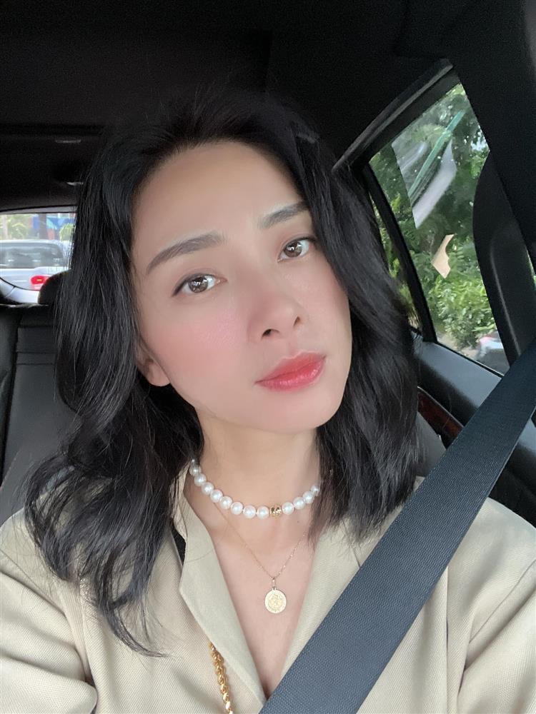 Tin showbiz Việt ngày 24/10: Con gái Thúy Nga không có số làm hoa hậu-15