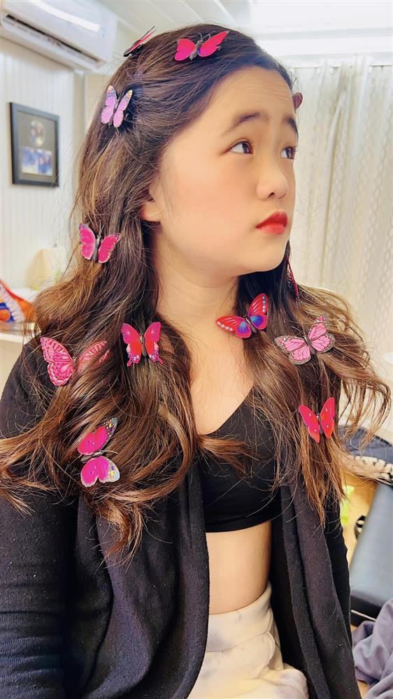 Tin showbiz Việt ngày 24/10: Con gái Thúy Nga không có số làm hoa hậu-3