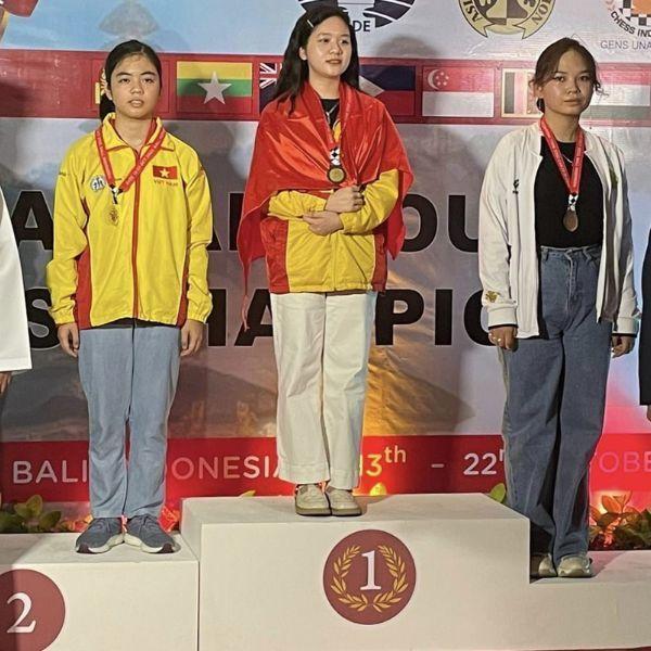 Nhan sắc năm 14 tuổi hot girl giành HCV cờ vua châu Á-1