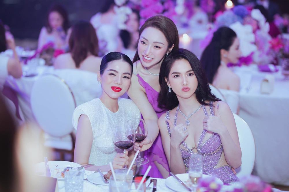 Hơn 8 tuổi, Lệ Quyên chẳng kém cạnh khi so kè Ngọc Trinh-6