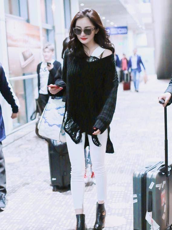 Dương Mịch bị tụt áo, hành động chứng minh bản lĩnh sao hàng đầu-1