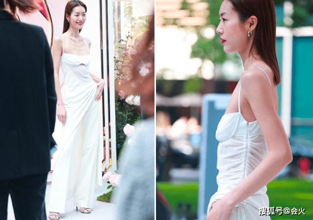 Siêu mẫu Lưu Văn gầy trơ xương, Bạch Lộc sáng khung hình-3