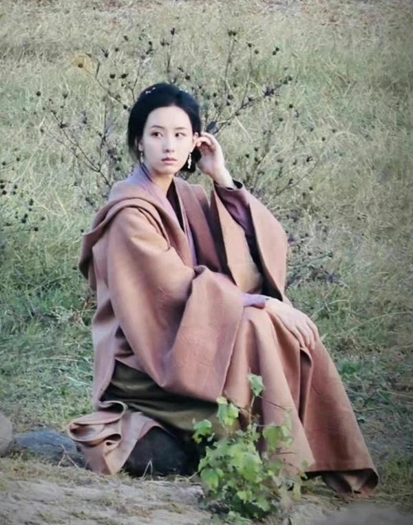 Nữ diễn viên đóng vai vợ Hoàng Dược Sư trong Đông Tà Tây Độc-3