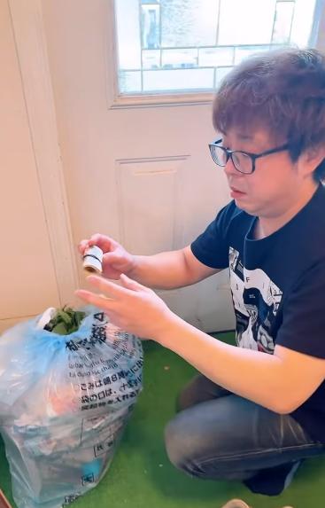 Bà Nhân Vlog quăng 40 triệu vào sọt rác, bất ngờ thái độ anh xã-2