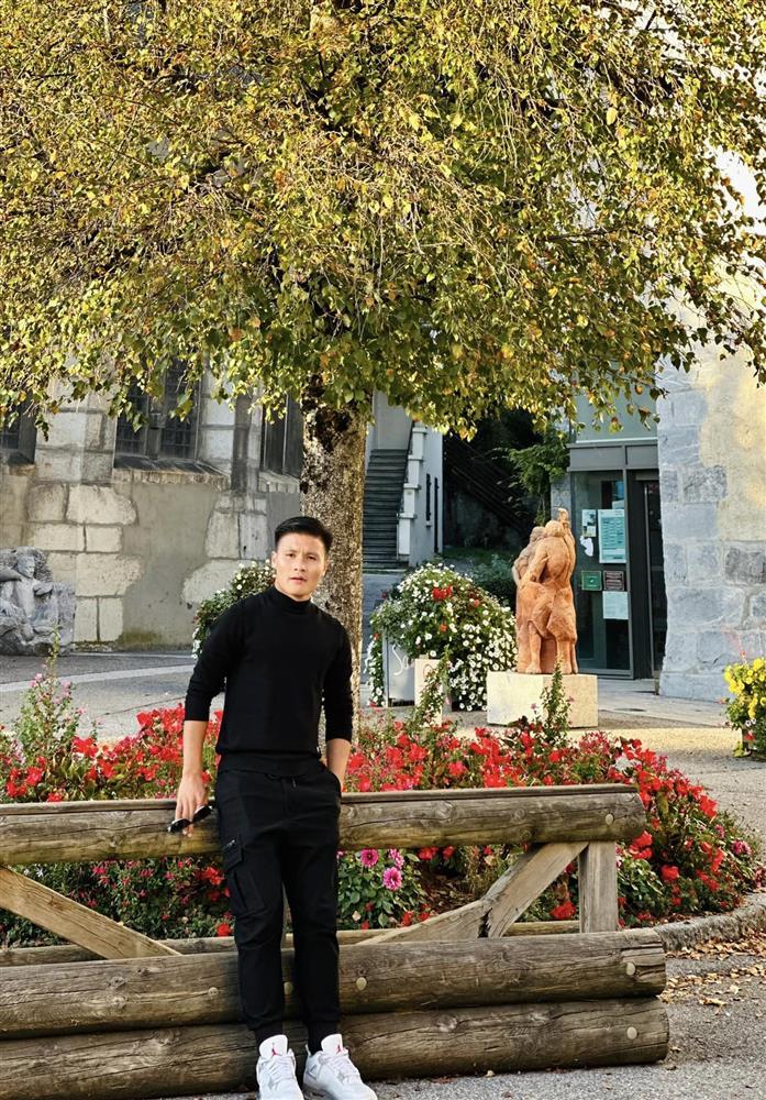 Loạt ảnh ĐỘC chưa từng công khai của Quang Hải khi ở Pháp-4