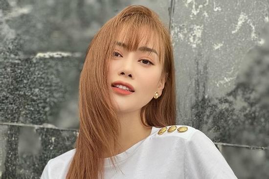 Phương Oanh 'mở cửa' Facebook, khoe cận dung nhan