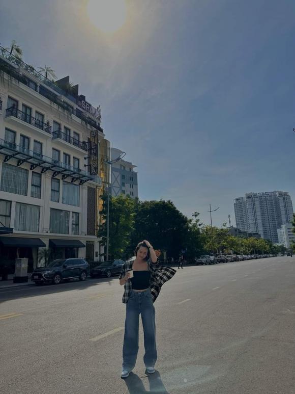 Đình Tú - Huyền Lizzie đeo đồng hồ đôi, bằng chứng hẹn hò?-9