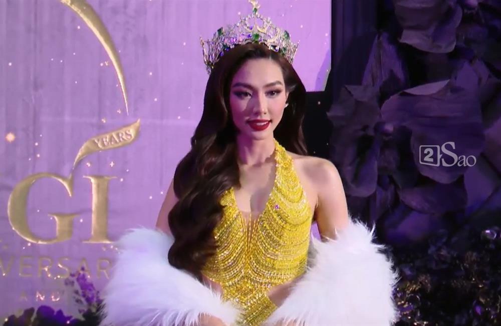 Thảm đỏ chung kết Miss Grand: Thiên Ân đỉnh hơn Thùy Tiên-2