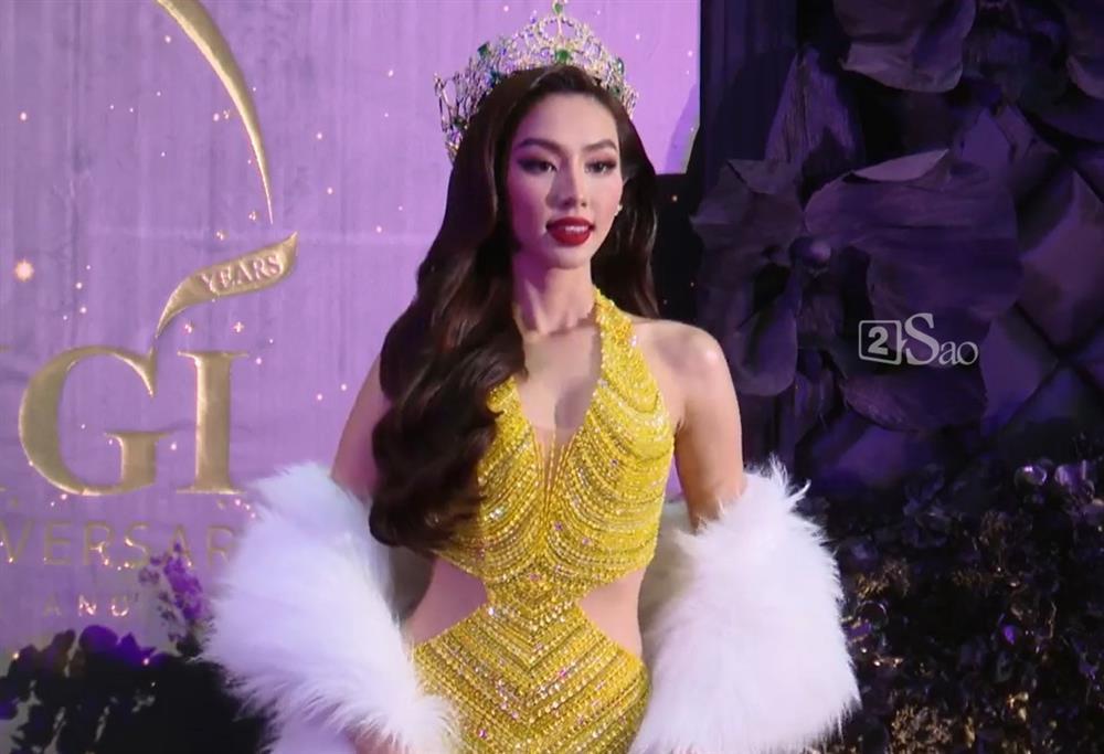Thảm đỏ chung kết Miss Grand: Thiên Ân đỉnh hơn Thùy Tiên-3