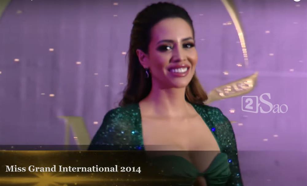 Thảm đỏ chung kết Miss Grand: Thiên Ân và Thùy Tiên tỏa sáng-11