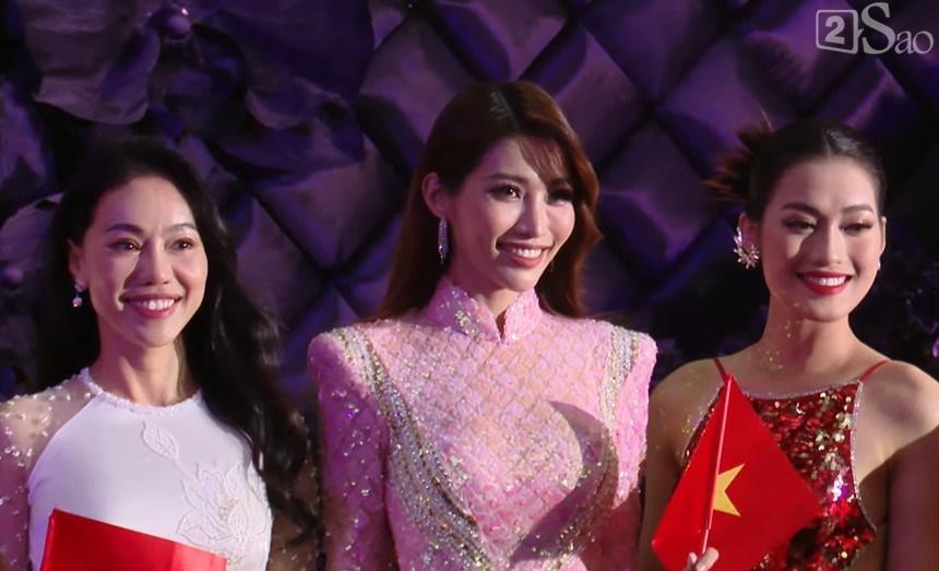 Thảm đỏ chung kết Miss Grand: Thiên Ân và Thùy Tiên tỏa sáng-24