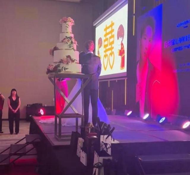 Đang làm lễ cưới, cô dâu đột nhiên hối hận Em không thể lấy anh-2