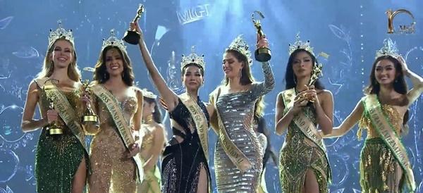 Á hậu 1 Engfa gặp sự cố vương miện, netizen gắt vì chưa xứng đáng-6