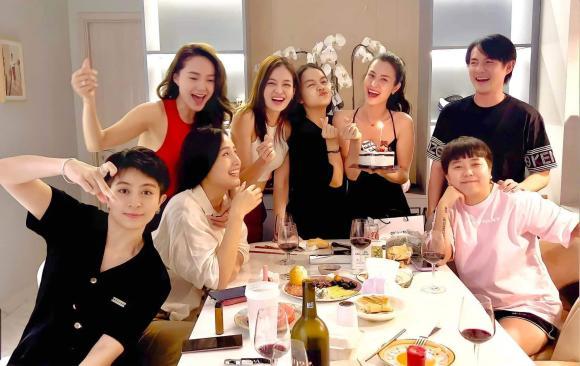 Đông Nhi đi diễn cực sung sau drama chị em guột Diệu Nhi-5