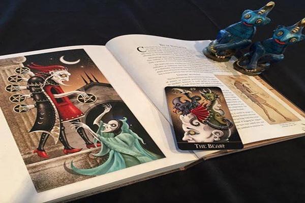 Bói bài Tarot hàng ngày - thứ Sáu 28/10/2022: Càng giữ càng mất-1