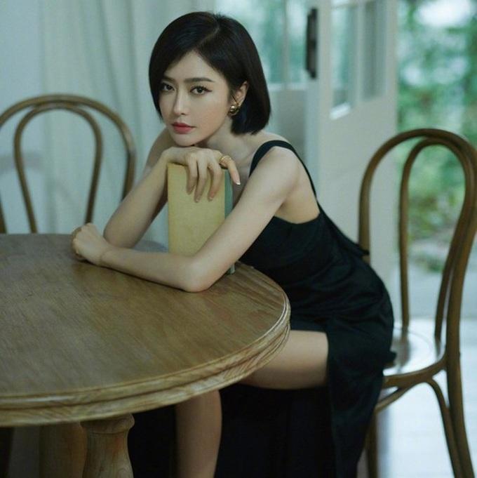 Hơn đàn em 11 tuổi, Tần Lam lấn át nhờ sắc vóc trẻ trung khó tin-9