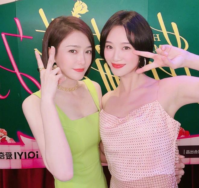 Hơn đàn em 11 tuổi, Tần Lam lấn át nhờ sắc vóc trẻ trung khó tin-4