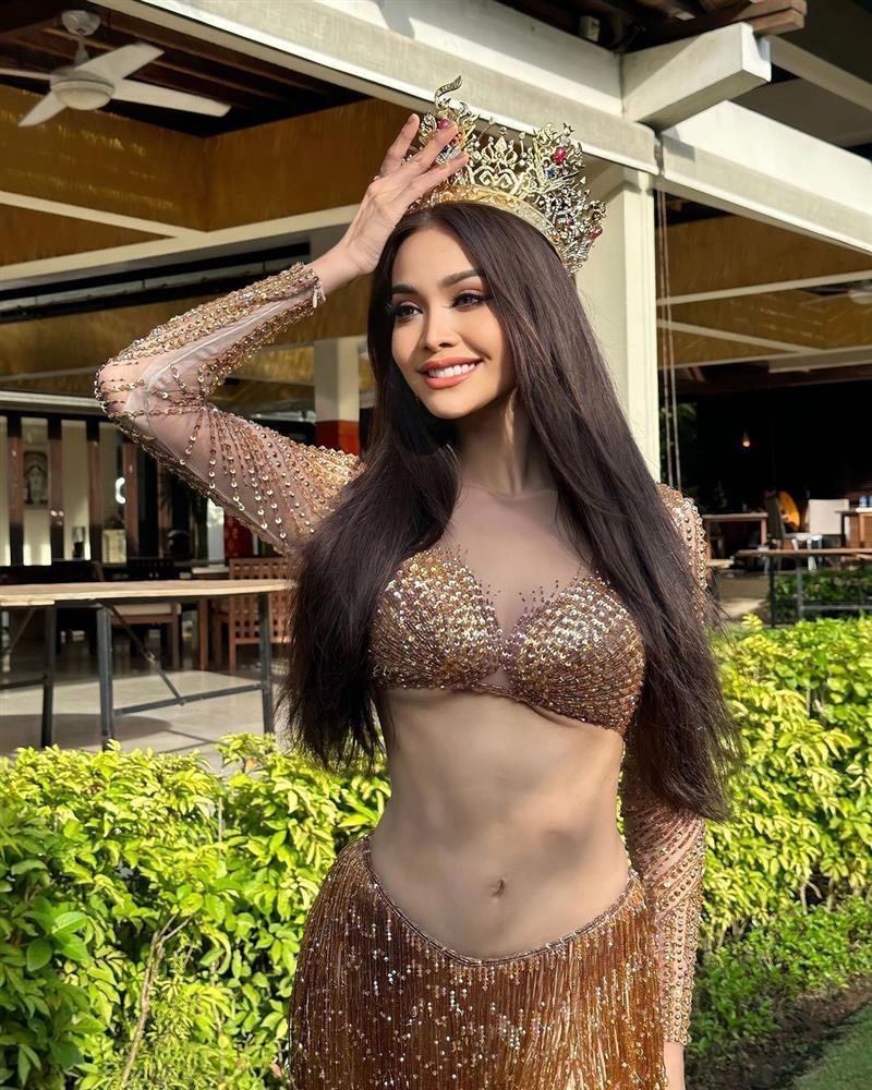 Engfa qua mặt Thiên Ân nhờ thời trang gợi cảm suốt kì Miss Grand?-12