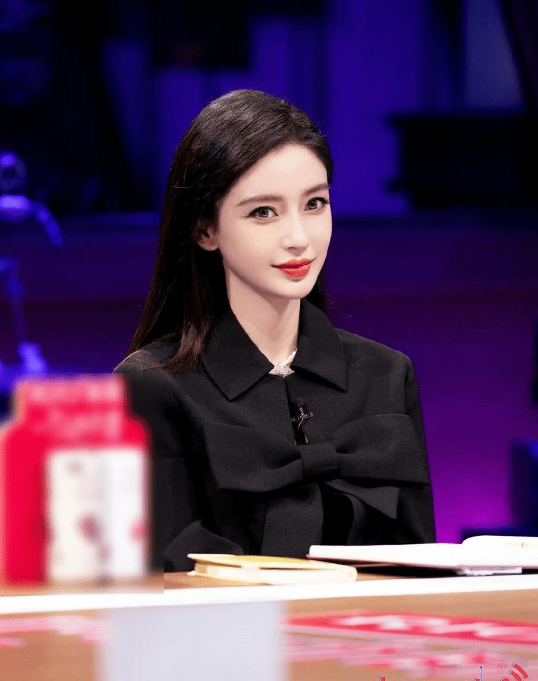 Angela Baby sợ yêu sau ly hôn Huỳnh Hiểu Minh-1