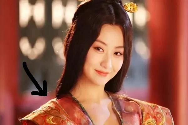 Người lưng rùa eo rắn chớ có làm thân, càng gần càng kiệt phúc đức-1