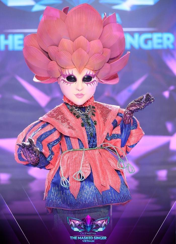 O Sen, Miêu Quý Tộc của Ca Sĩ Mặt Nạ bản Mỹ khác gì bản Việt Nam?-1