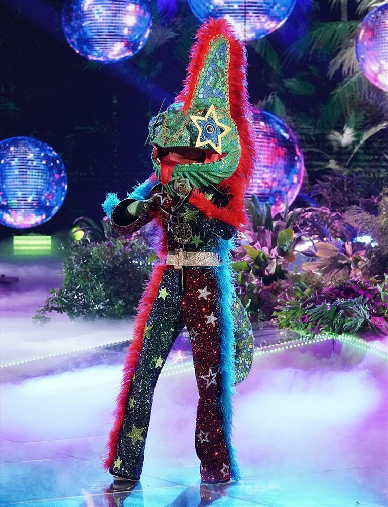 O Sen, Miêu Quý Tộc của Ca Sĩ Mặt Nạ bản Mỹ khác gì bản Việt Nam?-4