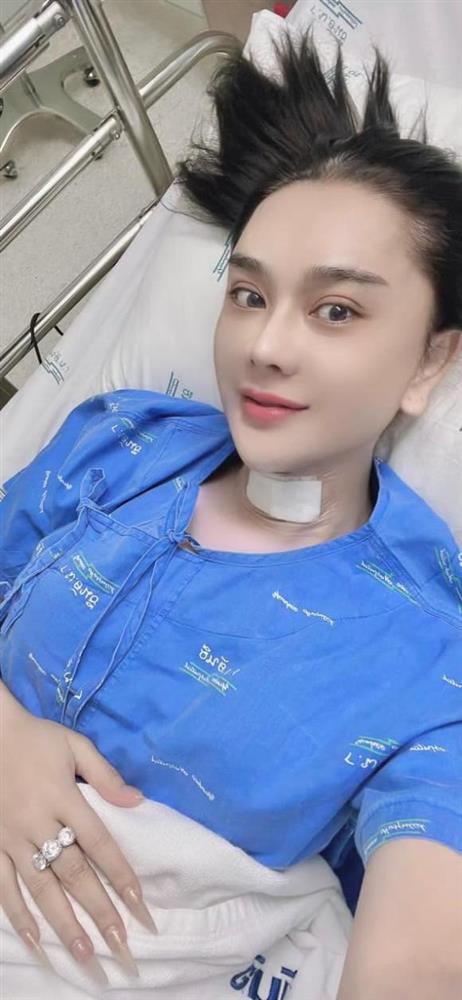 Lâm Khánh Chi lộ diện sau phẫu thuật dây thanh quản-3