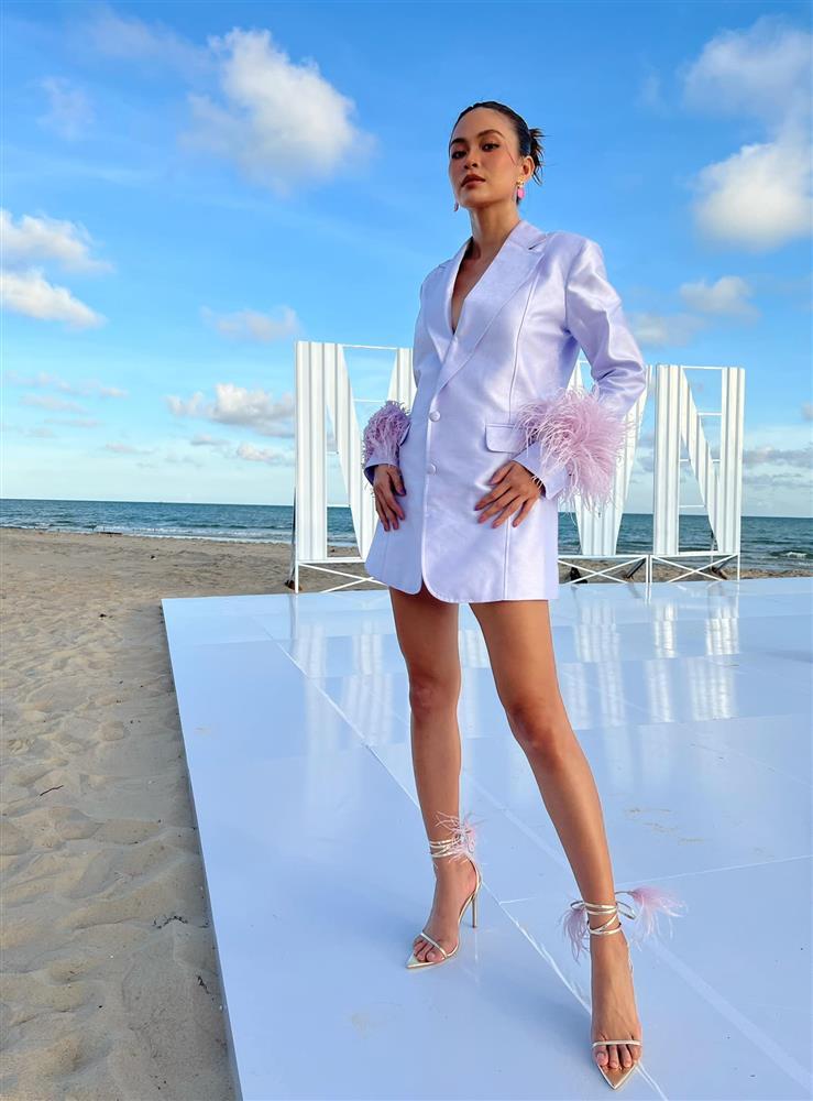 Mâu Thủy tập yoga tư thế khó dù bầu 6 tháng to tướng-9