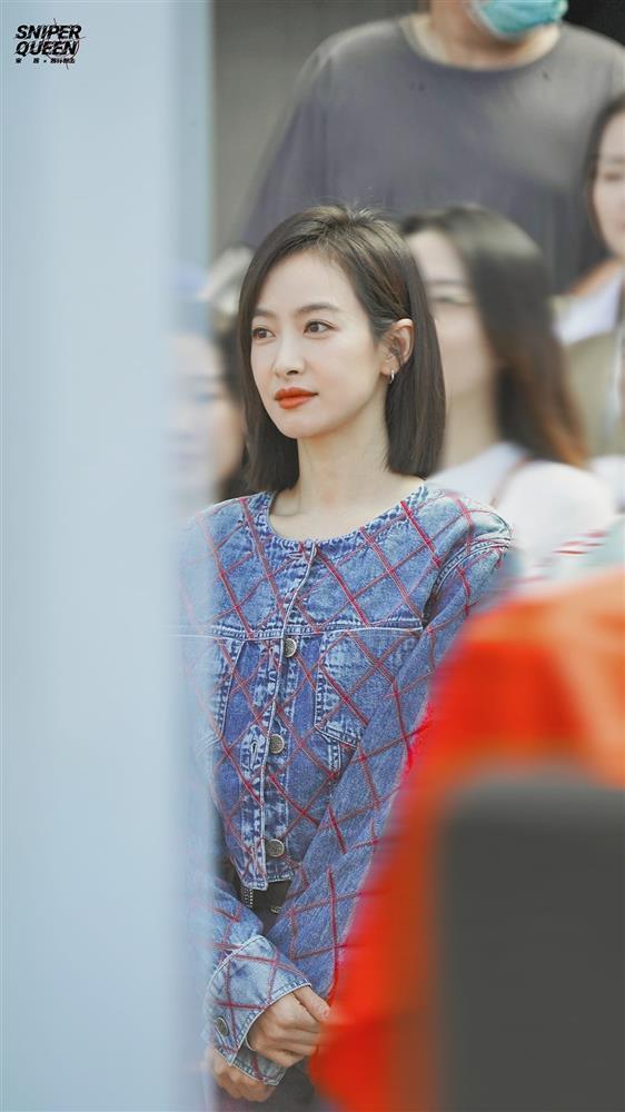 Tống Thiến bị chê già nua, để mãi một kiểu tóc khi đóng phim-6