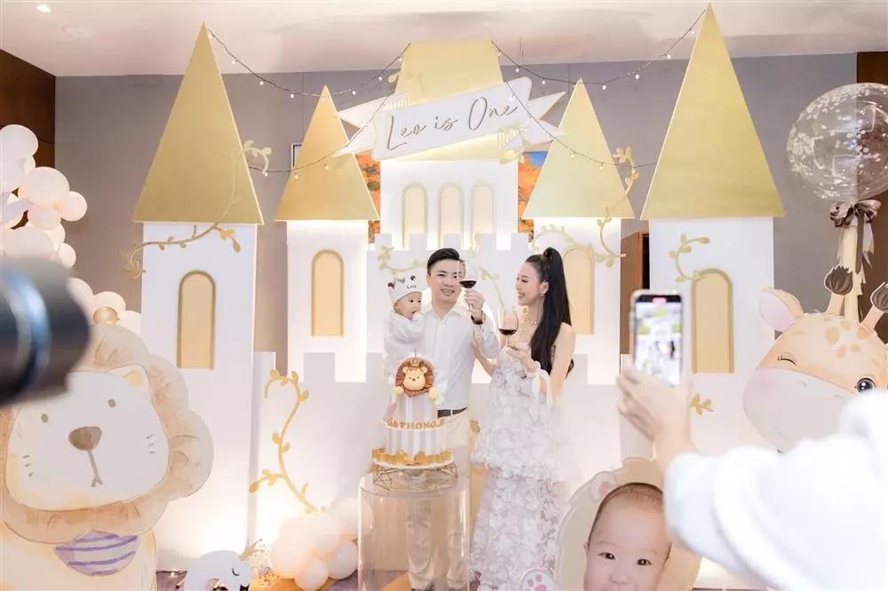 Hot girl Người Ấy Là Ai sinh con, bất ngờ nhan sắc sau ca vượt cạn-4