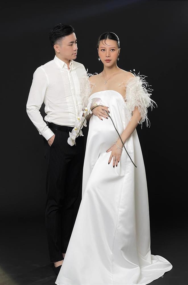 Hot girl Người Ấy Là Ai sinh con, bất ngờ nhan sắc sau ca vượt cạn-3